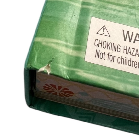 DISNEY MOANA Stuck on Stories Book Suction Cup Toys Story Play Set - Picture 12 of 14